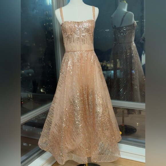 🆕 BRONX & BANCO 🧿 NWOT Mademoiselle Gold Sequin Midi Dress , Size M US 6 - Picture 3 of 16